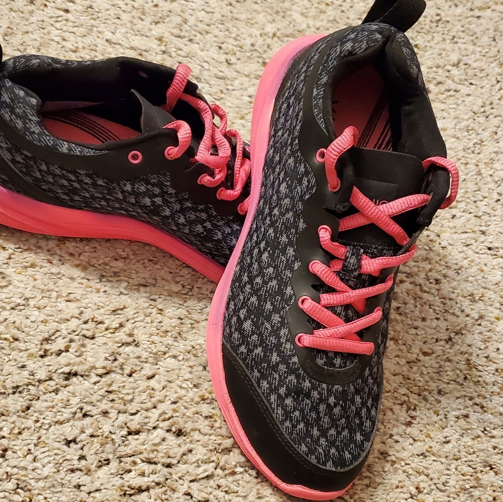 Vionic Python Sneakers Size 7.5 - image 2